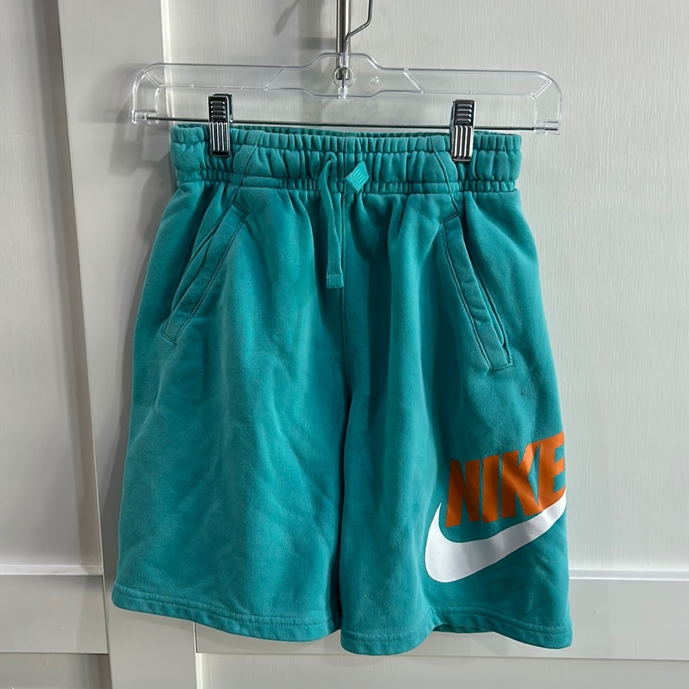 Nike Sweat Shorts size Large
